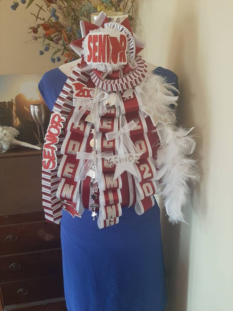 Large Homecoming Garter (Homecoming Mum)