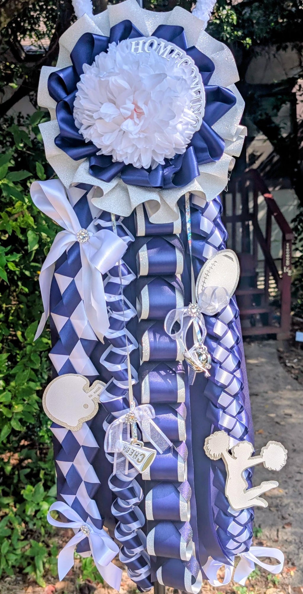 Homecoming Mum, Short and Sassy Homecoming Mum