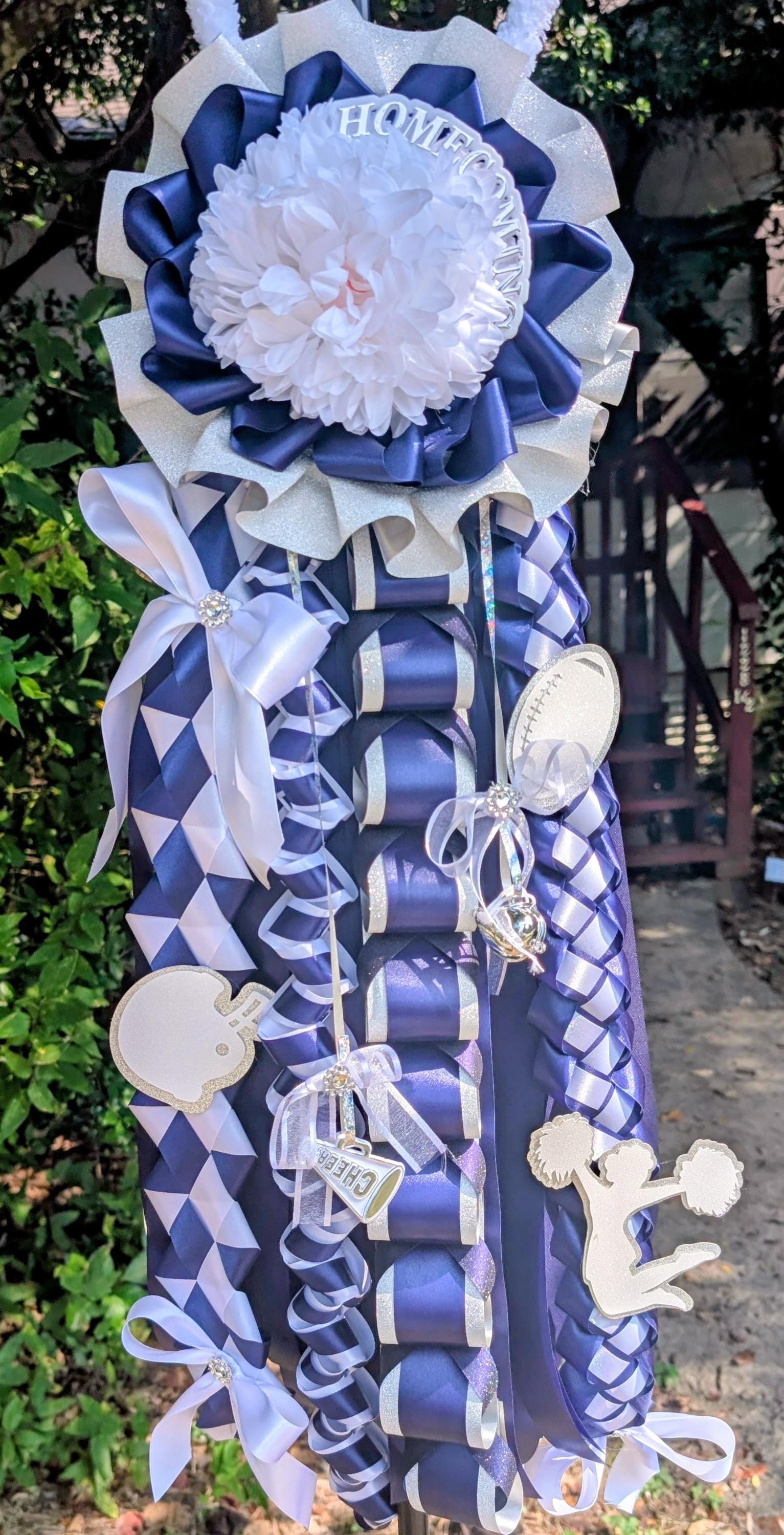 Homecoming Mum, Short and Sassy Homecoming Mum