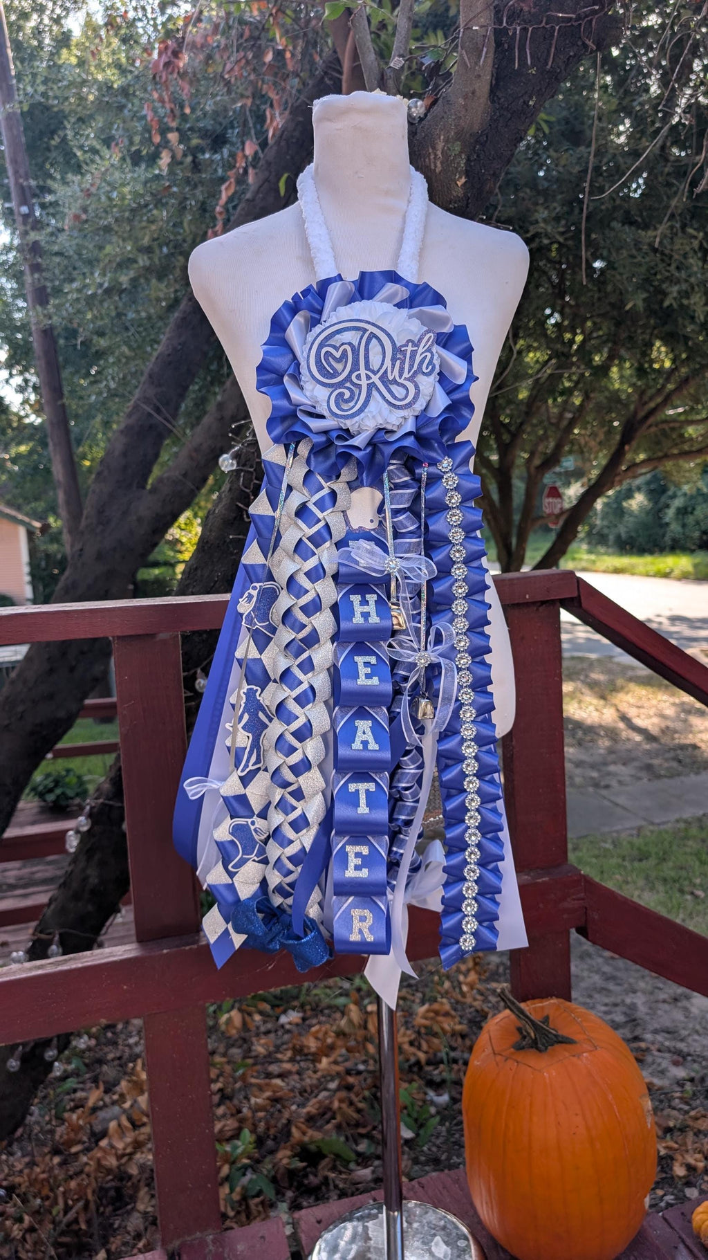 Homecoming Mum, Short and Sassy Homecoming Mum