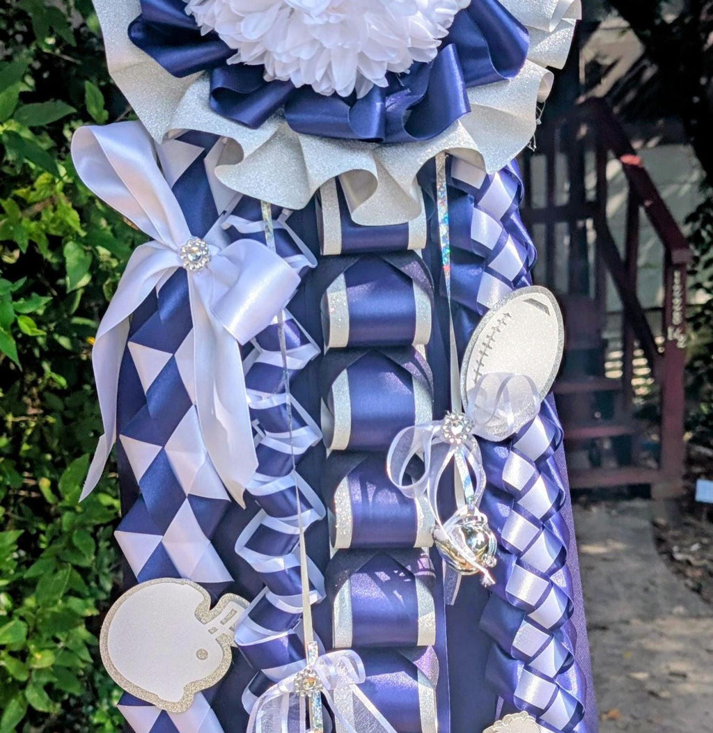 Homecoming Mum, Short and Sassy Homecoming Mum