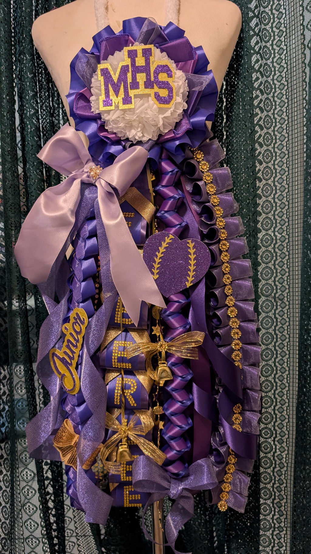 Homecoming Mum, Short and Sassy Homecoming Mum