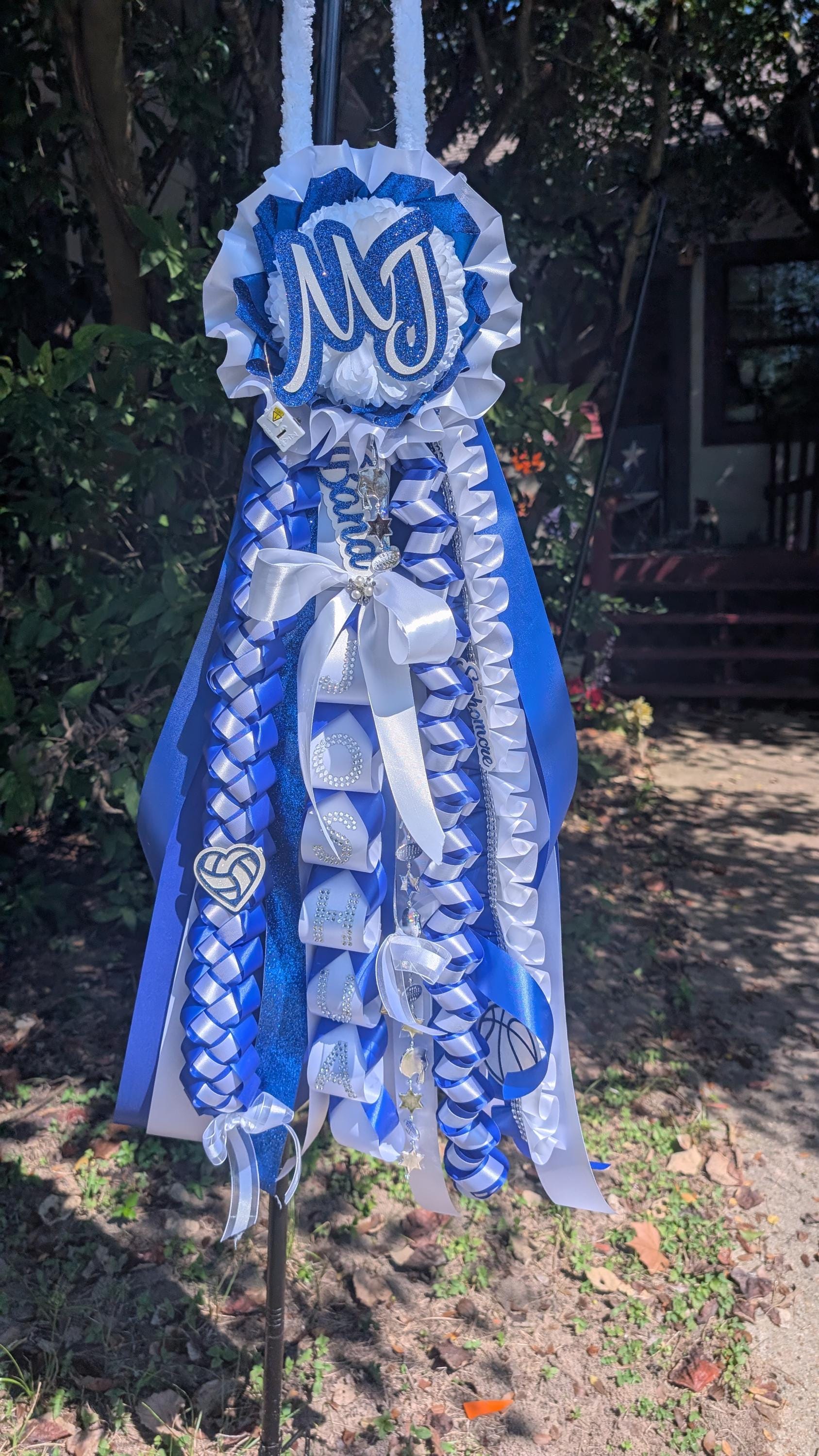 Homecoming Mum, Short and Sassy Homecoming Mum