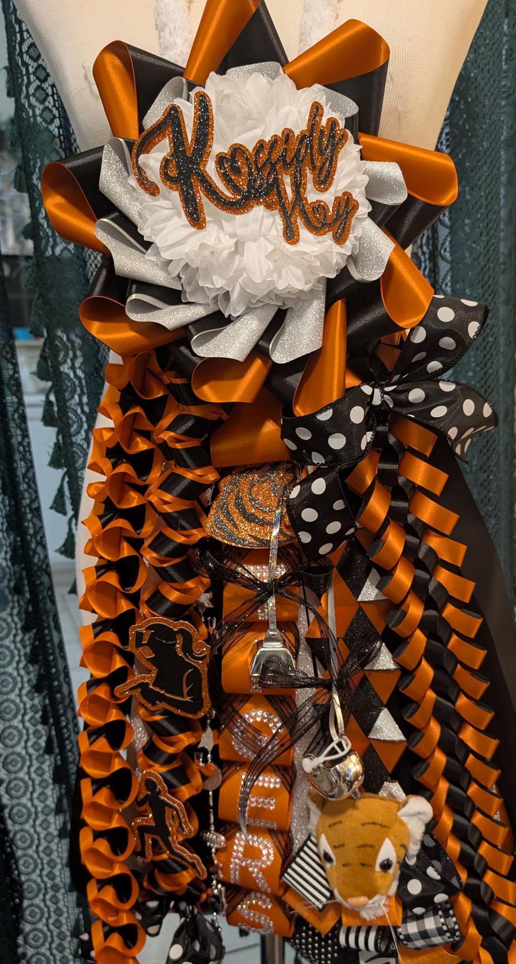 Homecoming Mum, Short and Sassy Homecoming Mum