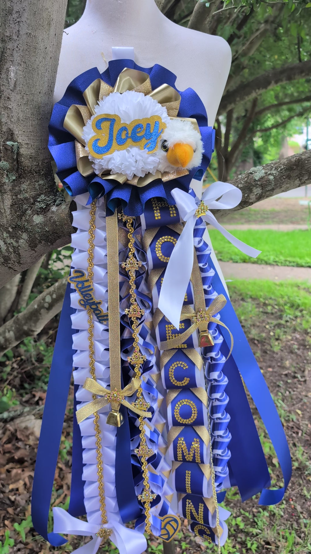 Homecoming Mum, Short and Sassy Homecoming Mum
