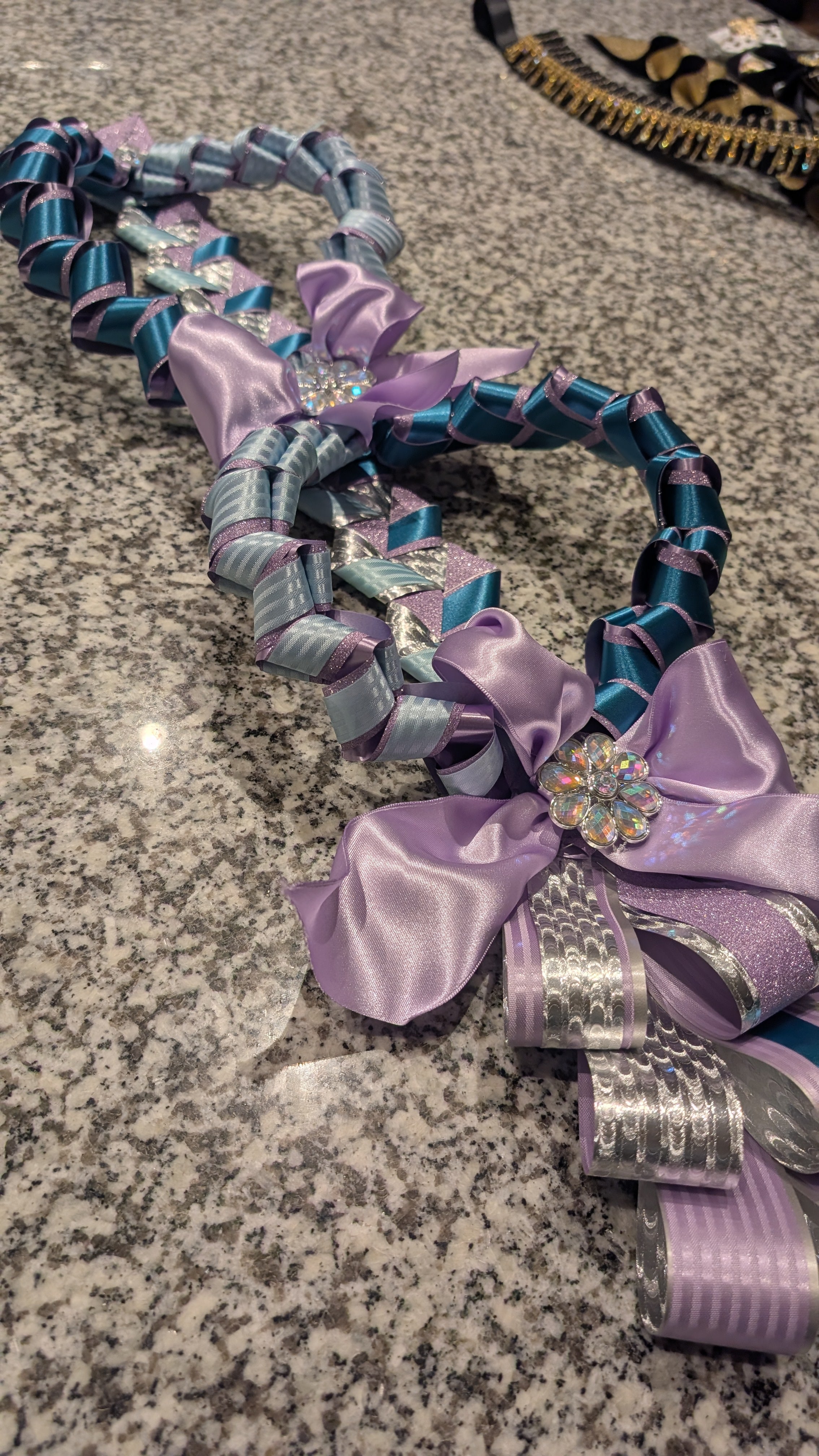 Infinity Kissing Mobius
