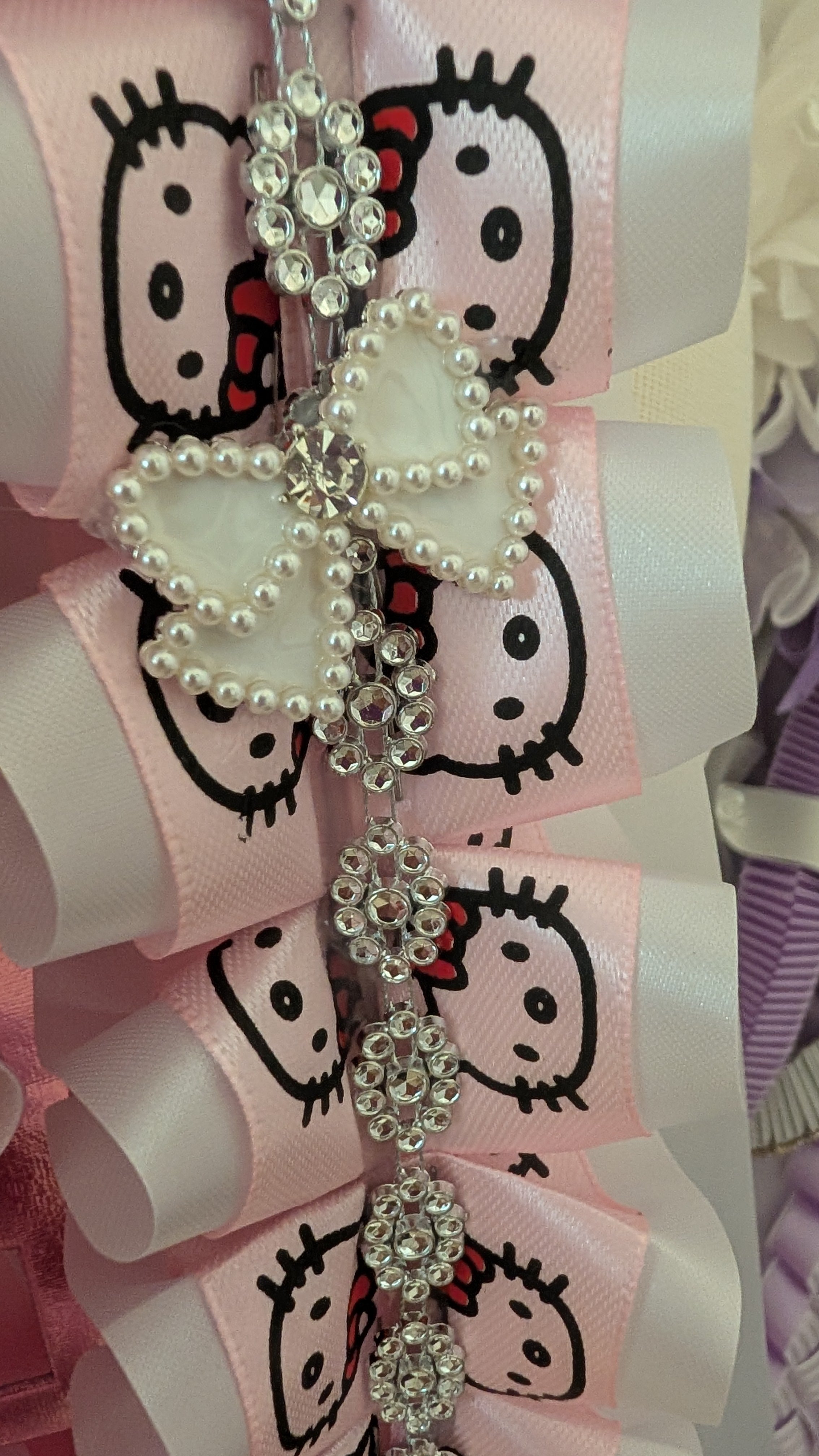 Hello Kitty Small Mum