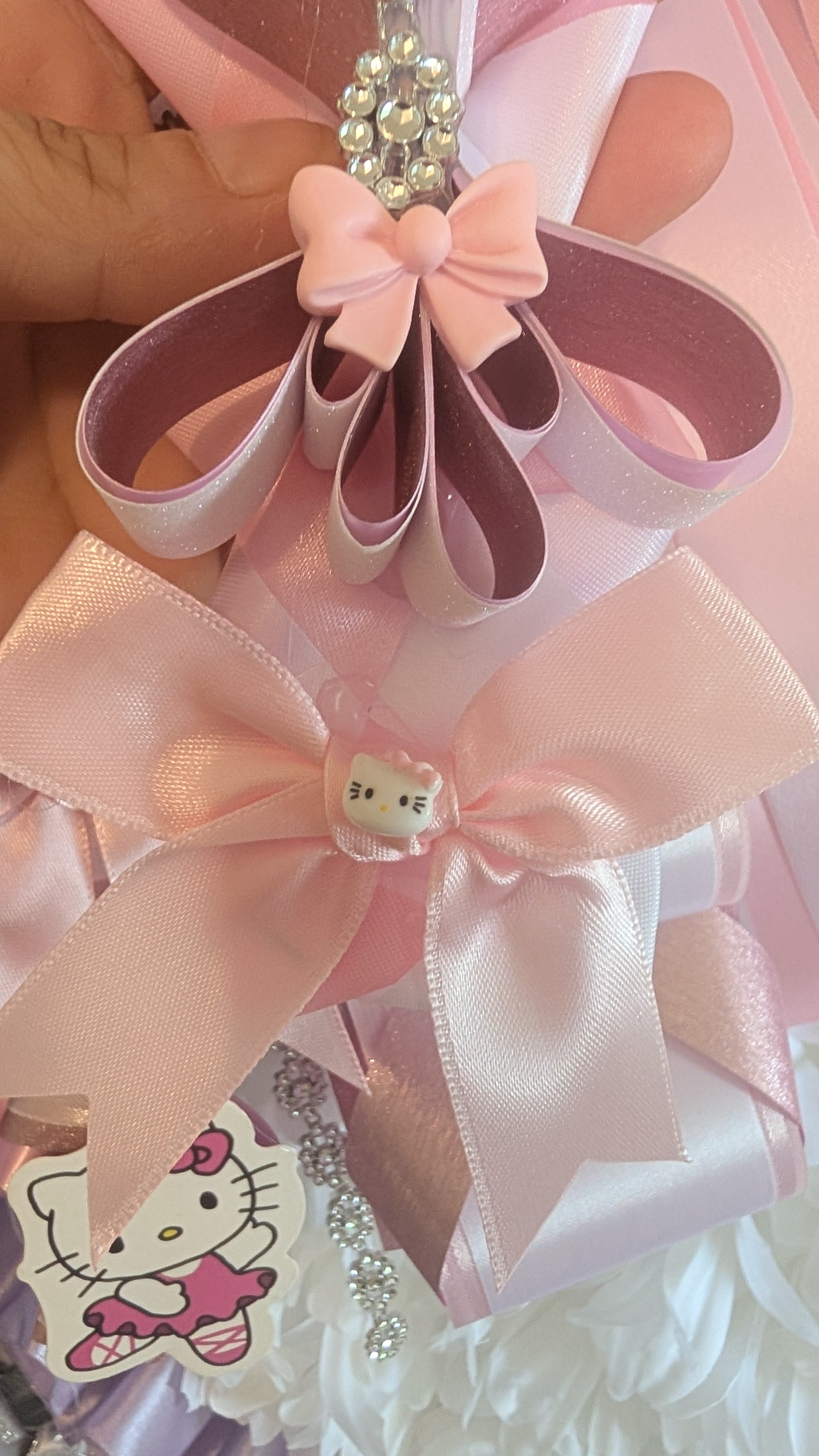 Plastic Pink Accent Bows